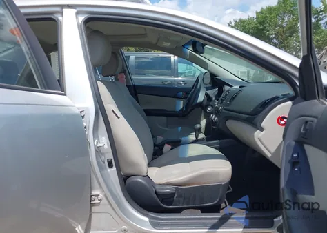 2010 Kia Forte Ex z USA, uszkodzony, nr VIN KNAFU4A22A5287610